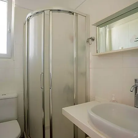 Lefkothea Hotel 3*