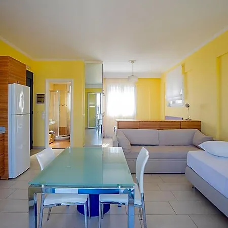 Lefkothea Hotel 3*