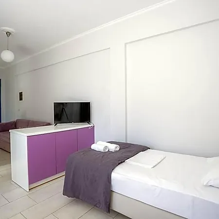Hotel Lefkothea