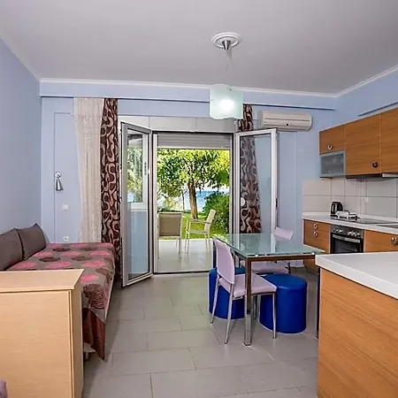 Lefkothea Hotel